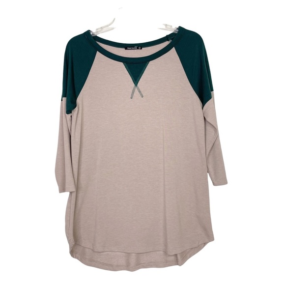 Stitch Fix l Pink Clover Raglan Knit Top, Medium - Picture 4 of 8